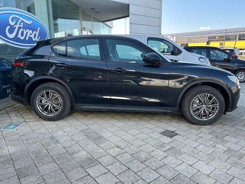 Alfa Romeo Stelvio 2.2 t Business Q4 210cv auto my19
