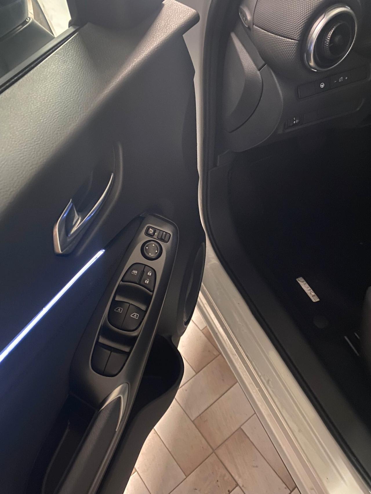 Nissan Juke 1.6 HEV N-Connecta