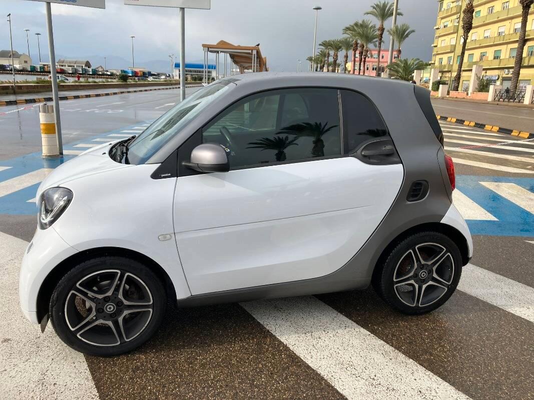 Smart Fortwo 0.9 t Passion 90cv twinamic my18