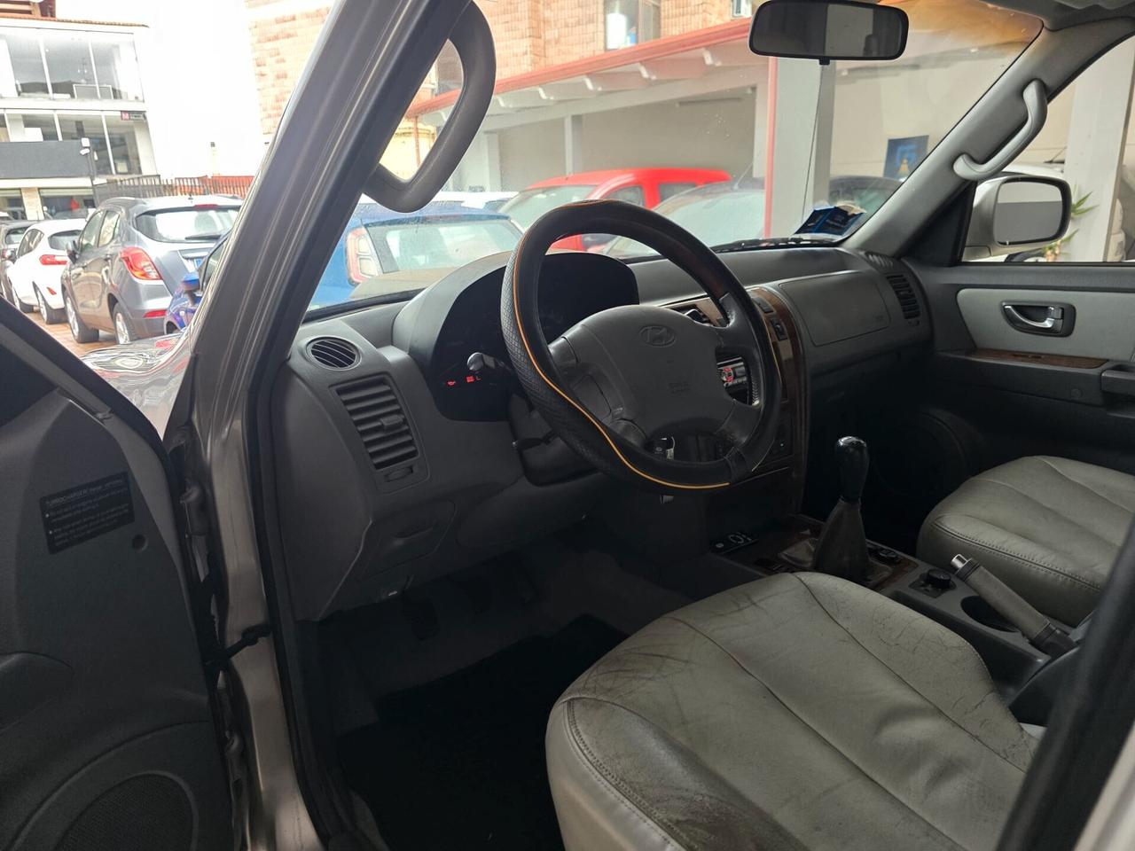 HYUNDAI TECCARAN 4X4 2.9 DIESEL DEL NORD ITA 2004