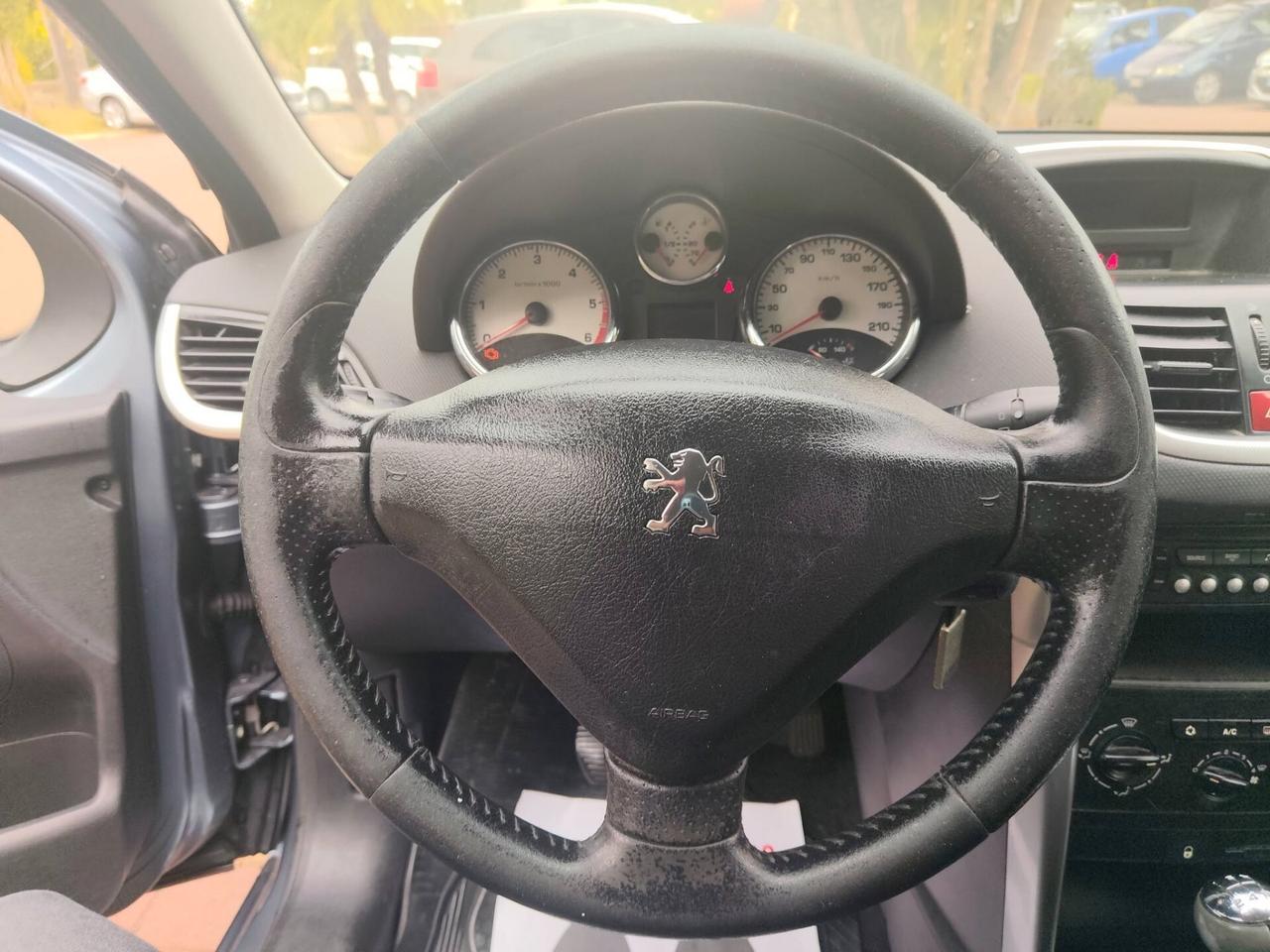 Peugeot 207 1.6 HDi 90CV 5p. XS