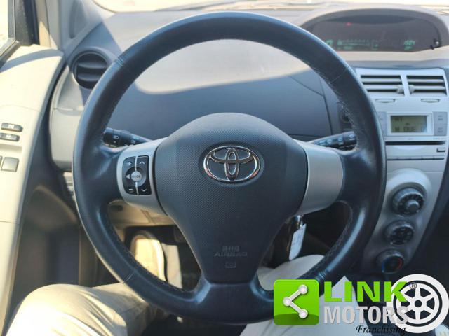 TOYOTA Yaris 1.3 5 porte