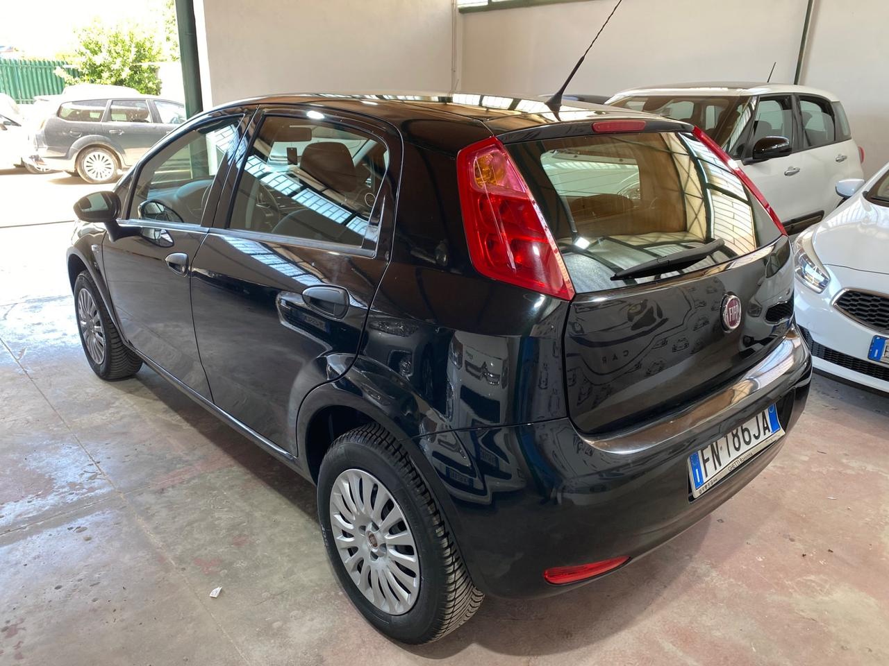 Fiat Punto 1.4 8V 5 porte Natural Power Street