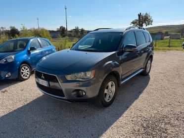 Mitsubishi Outlander 4x4 Cambio Automatico 7 Posti