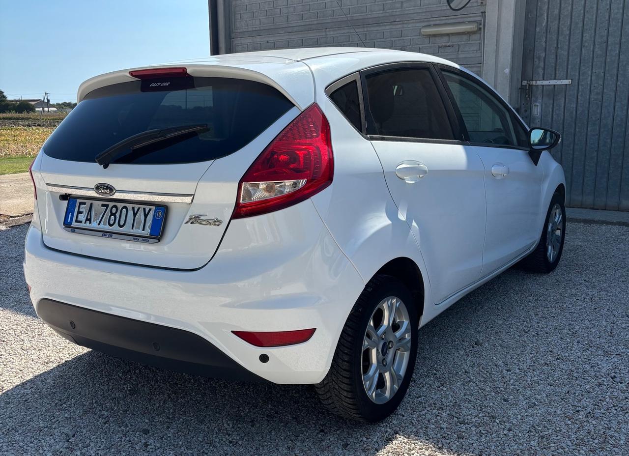 Ford Fiesta 1.4 5 porte Bz.- GPL Titanium