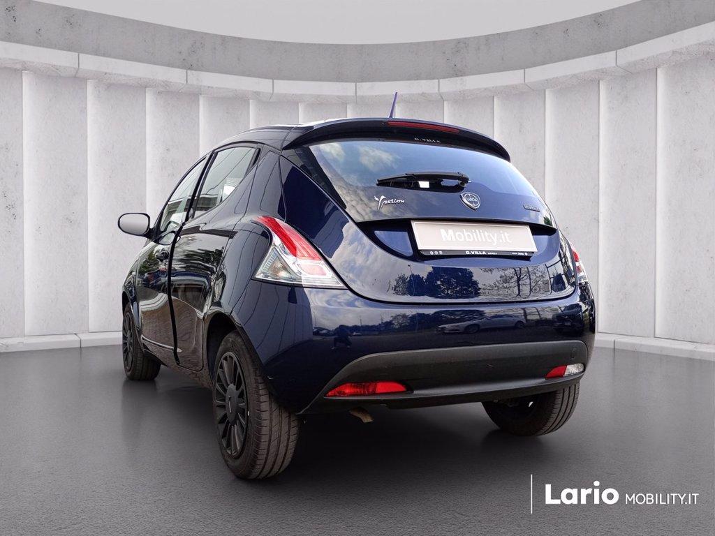 LANCIA Ypsilon 1.0 firefly hybrid Silver s&s 70cv del 2020