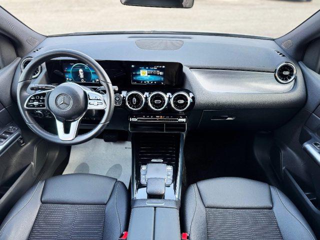 MERCEDES-BENZ B 180 d AUTOM SPORT PLUS *SERVICE MERCEDES*