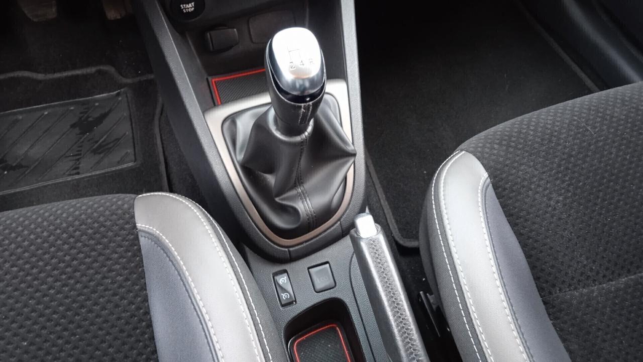 Renault Clio TCe 12V 90CV Start&Stop 5 porte Energy Intens