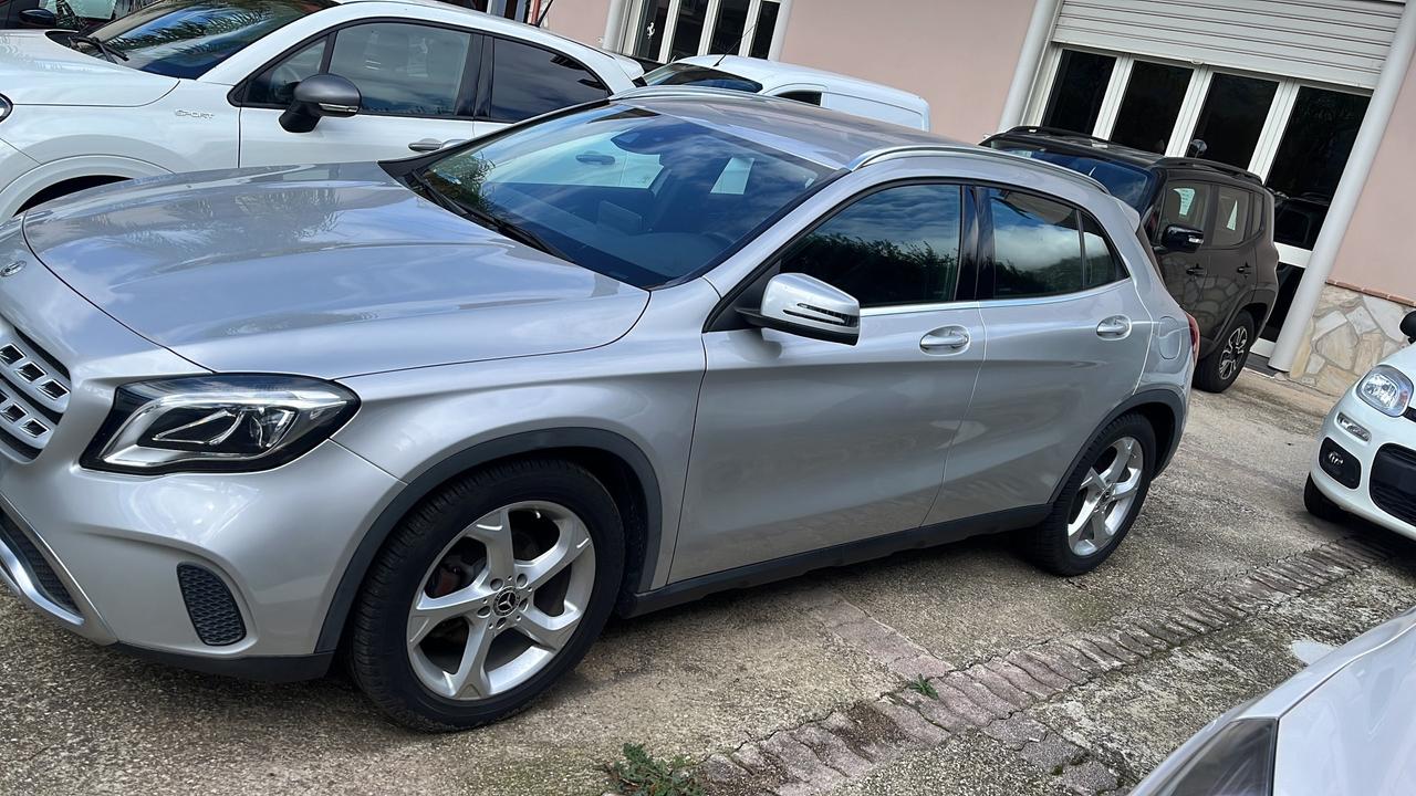 Mercedes-benz GLA 200 d Automatic Sport