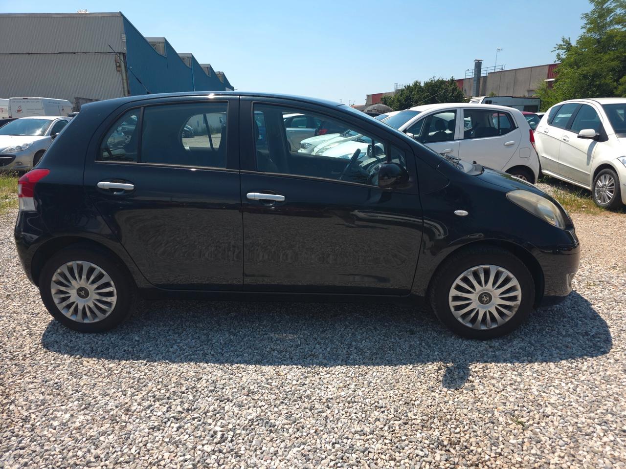 Toyota Yaris 1.3 5 porte Sol