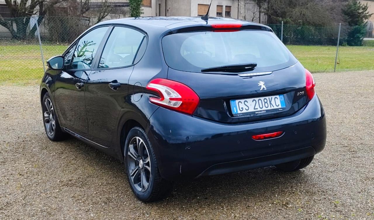 Peugeot 208 1.2 VTi 82 CV 5 porte Allure