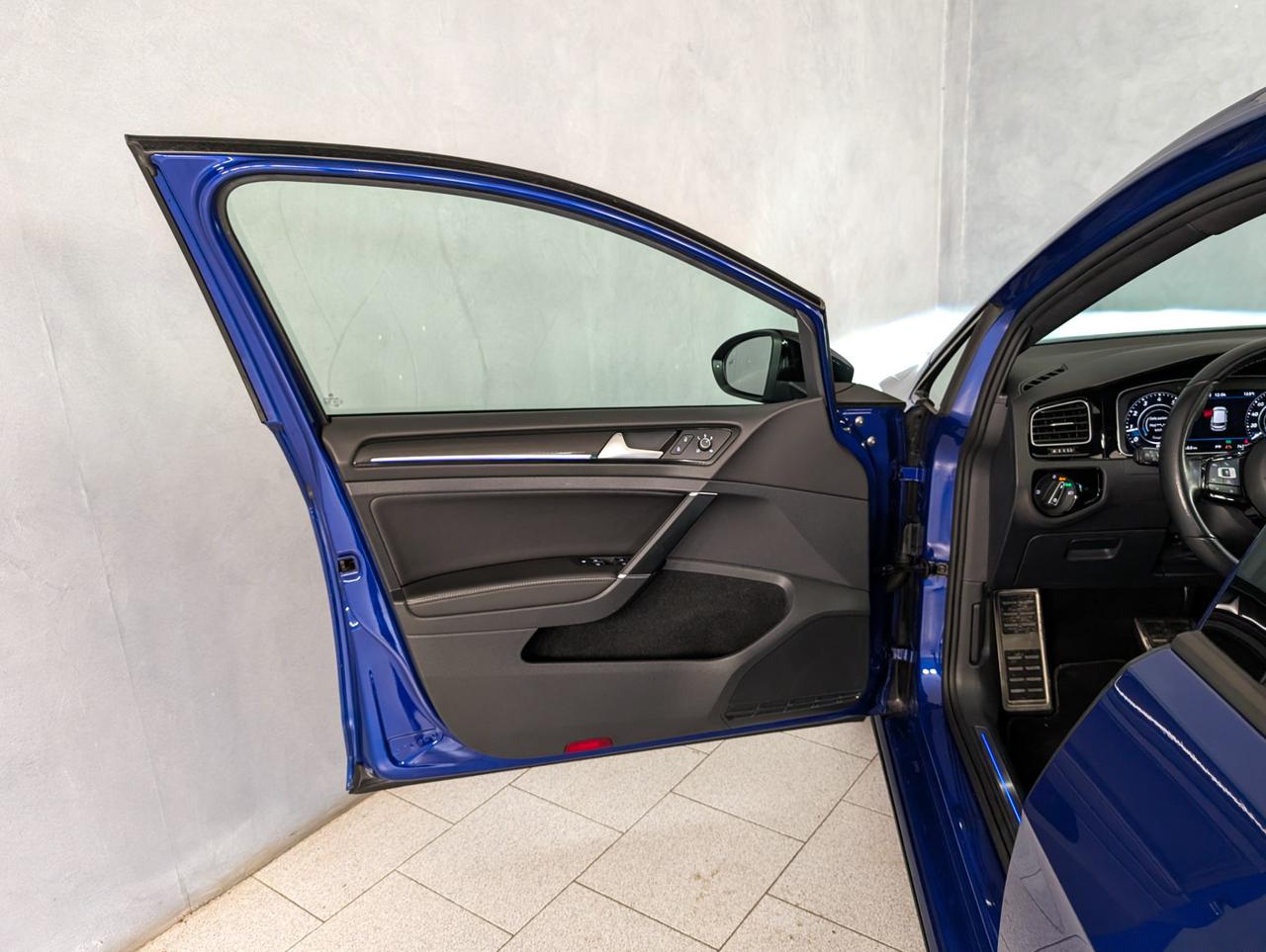 Volkswagen Golf 2.0 TSI 310cv DSG R 4motion