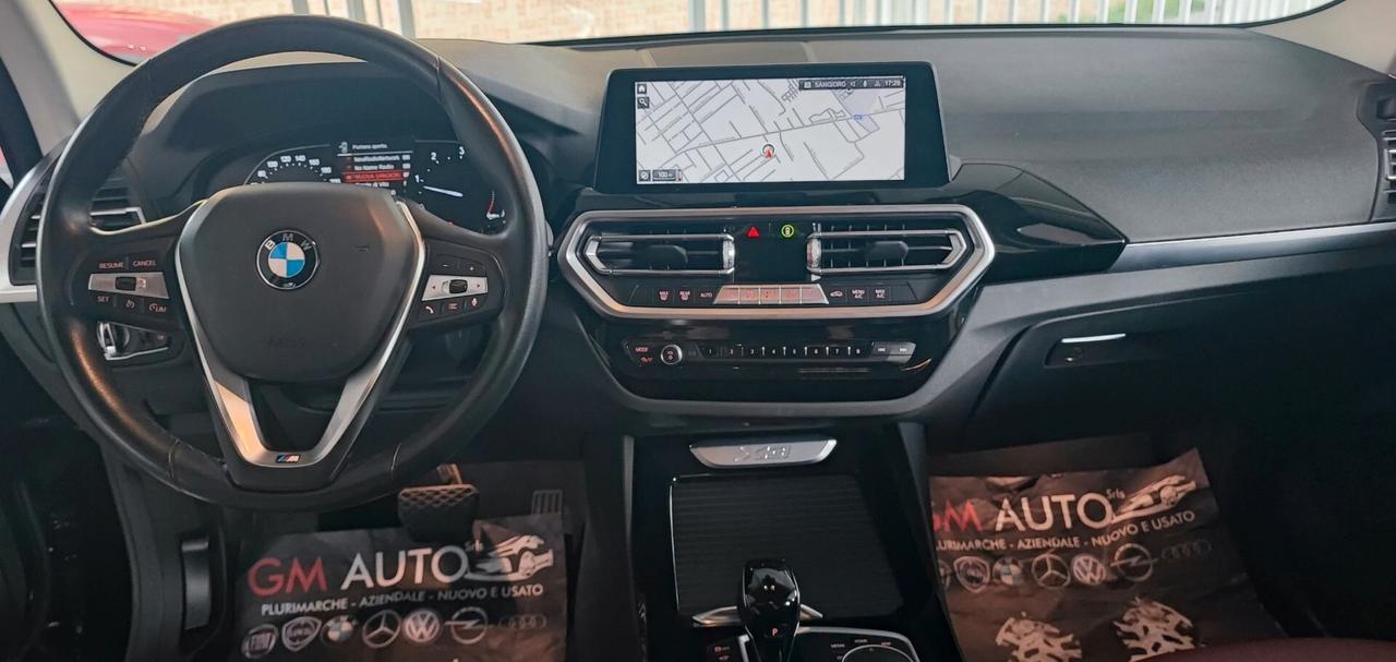 BMW X3 con telecamere perimetrali 2022