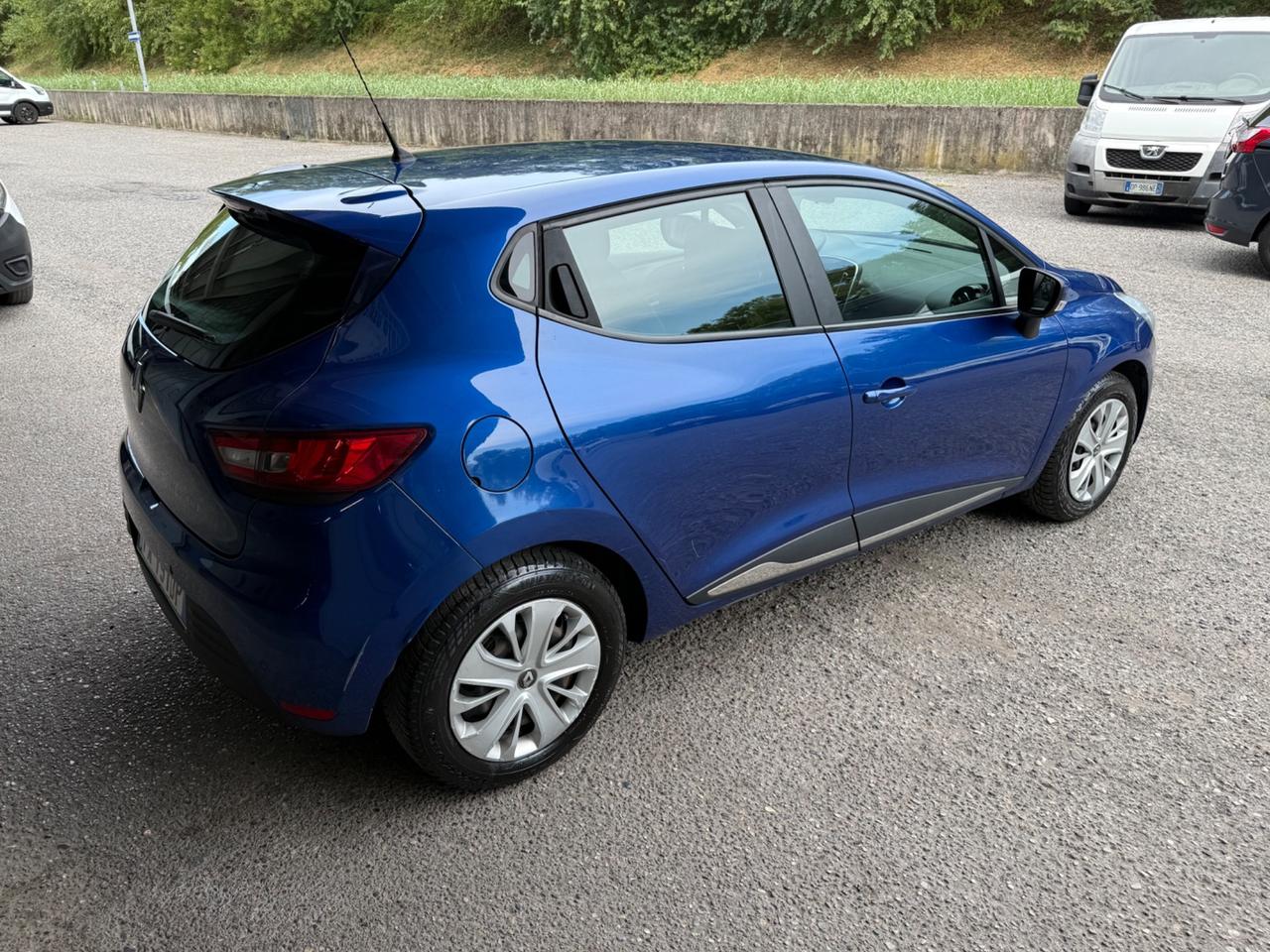 Renault Clio TCe 12V 90 CV 5 porte Moschino Life