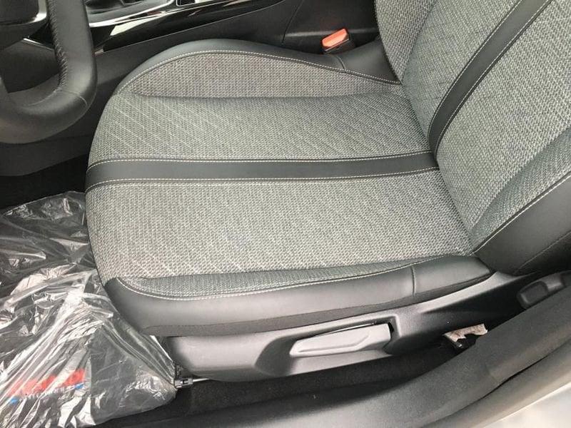 Peugeot 208 PureTech 100cv Allure NAVI +CERCHI 16+VETRI SCURI+KEYLESS