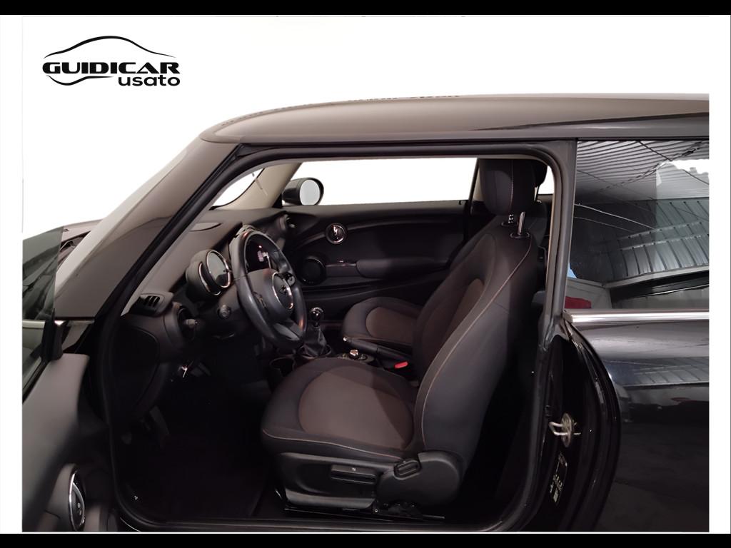 MINI Mini IV F56 2021 3p - Mini 3p 1.5 One Classic 75cv