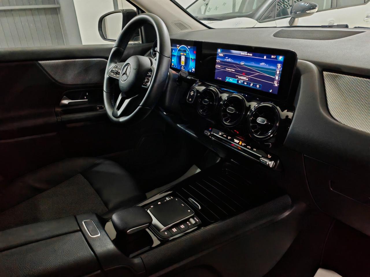 Mercedes-benz GLA 180d navig cam led 2022