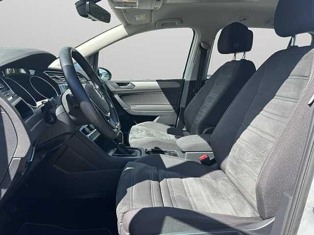 Volkswagen Touran 3ª serie 1.5 TSI EVO DSG Executive BlueMotion Technology