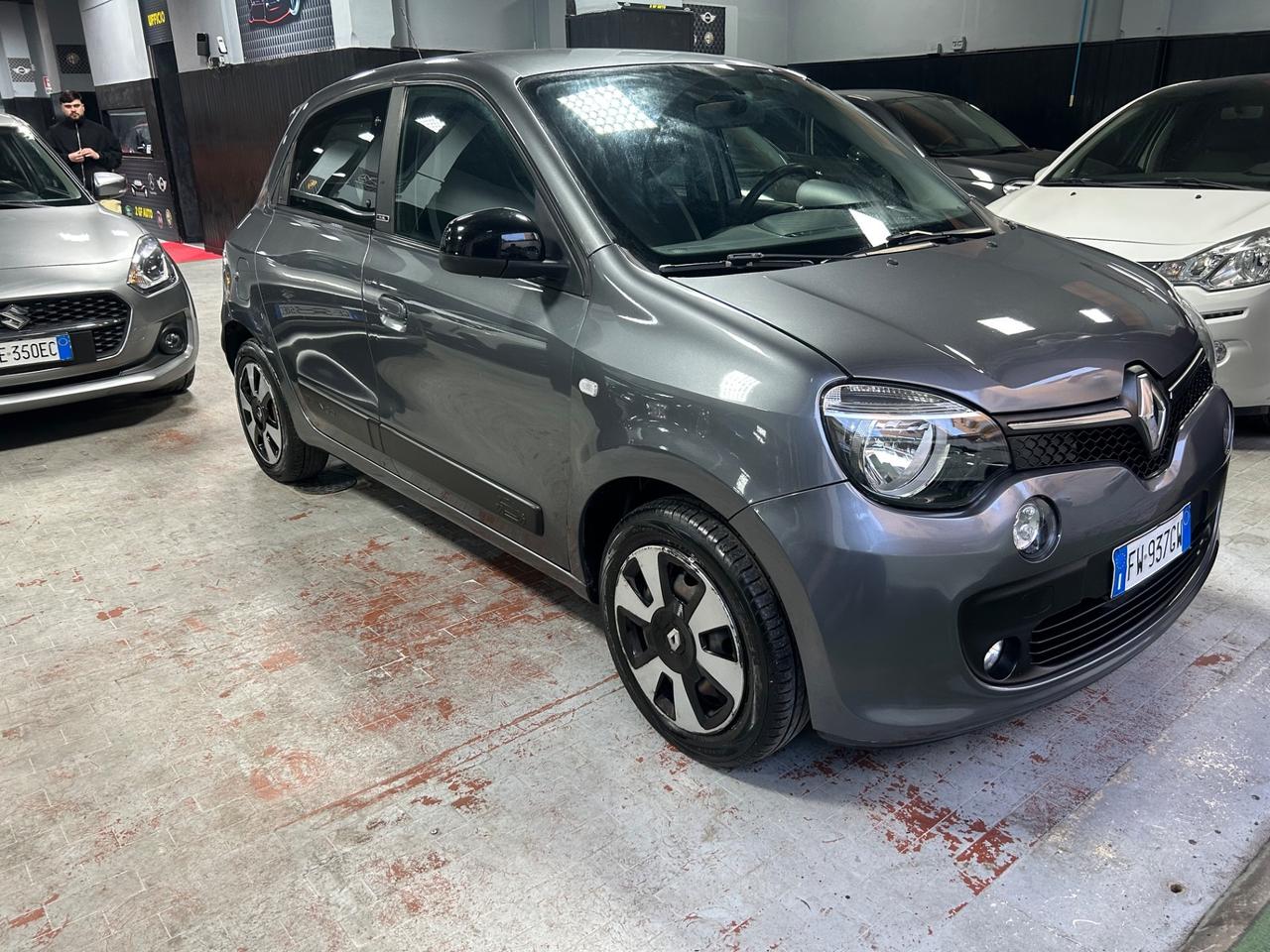 Renault Twingo SCe EDC La Parisienne