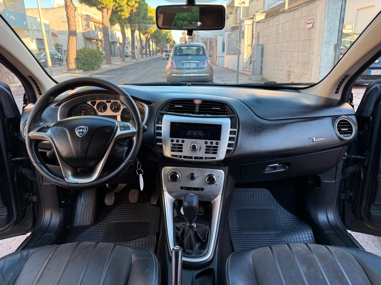 Lancia Delta 1.9 MJT Twinturbo Platino - 2010