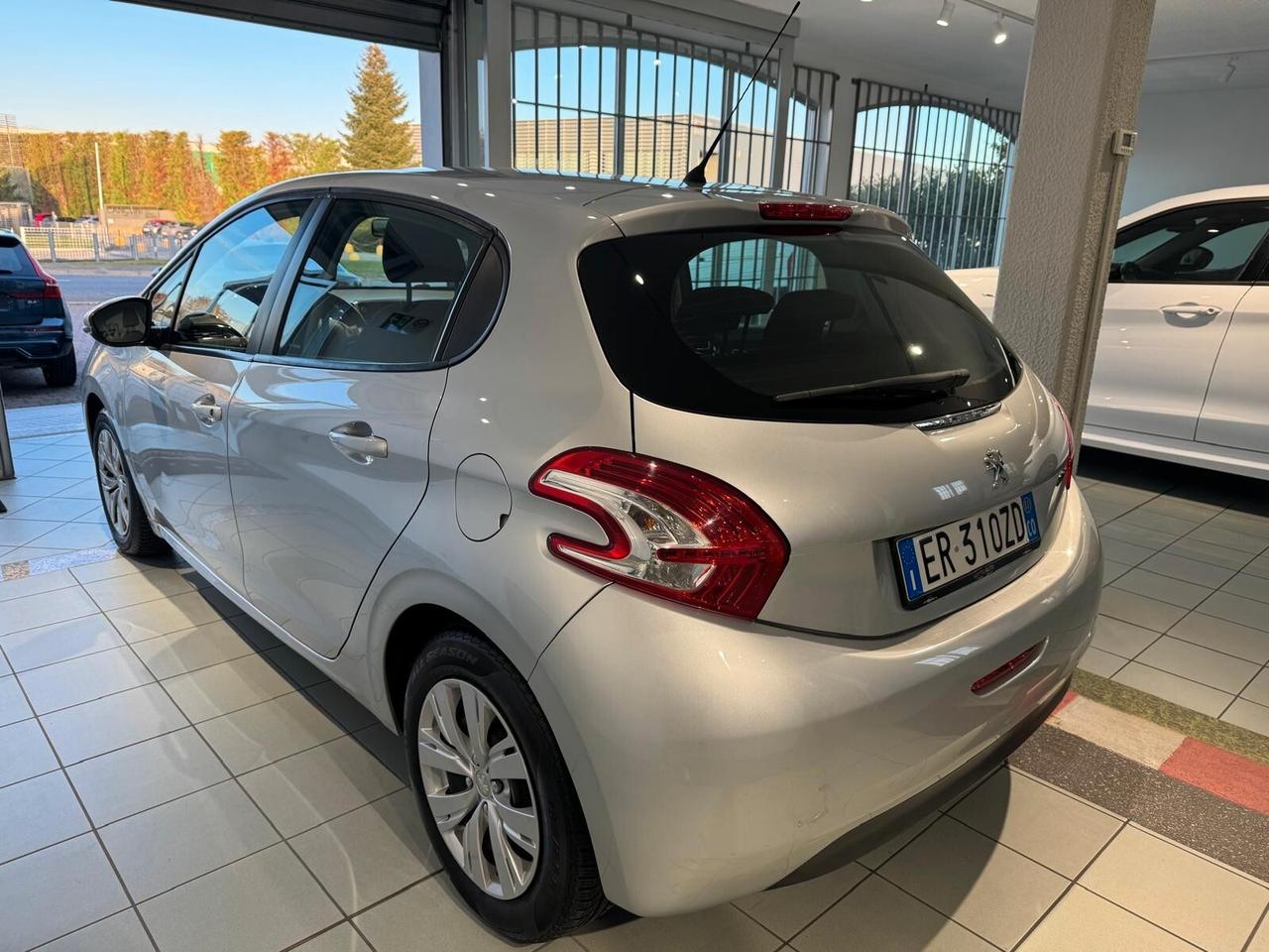 Peugeot 208 1.2 VTi 82 CV 5 porte Active