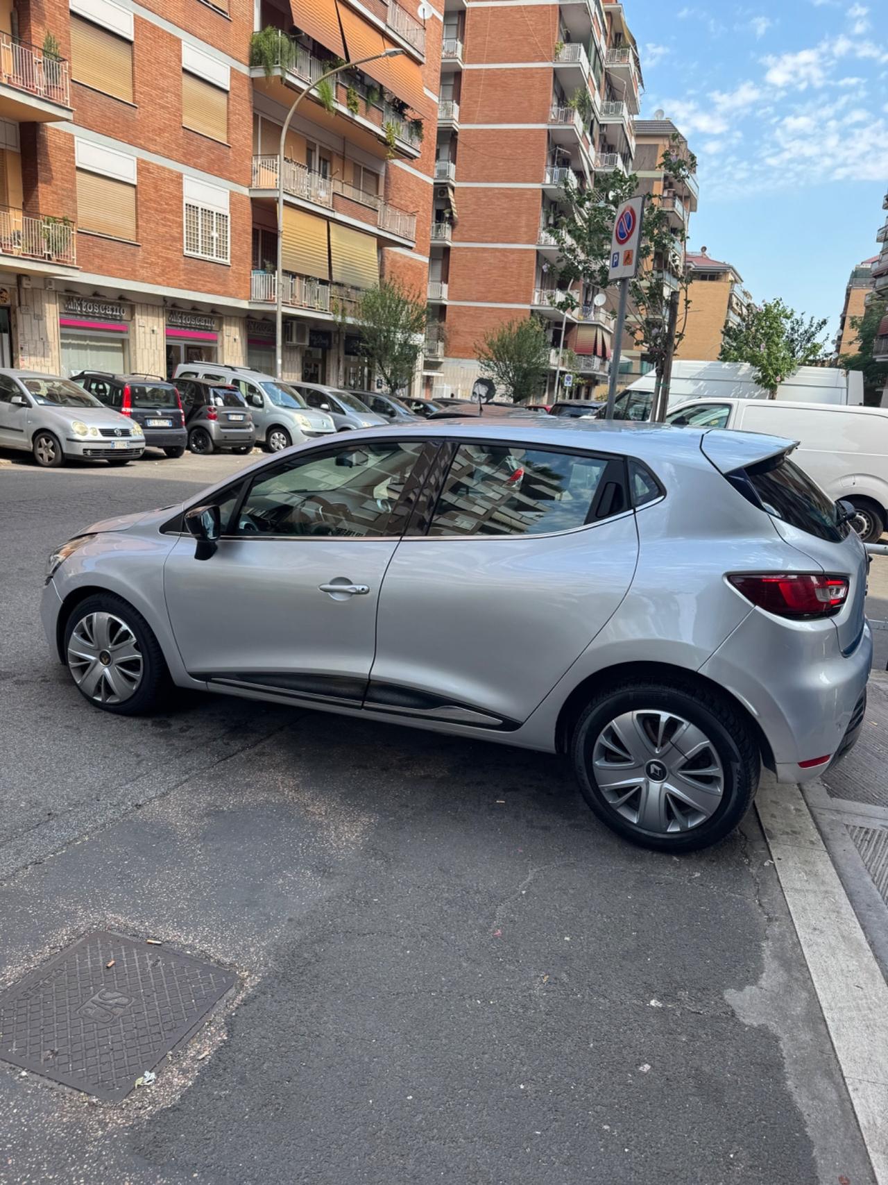 Renault Clio TCe 12V 90CV Start&Stop 5 porte Energy Intens