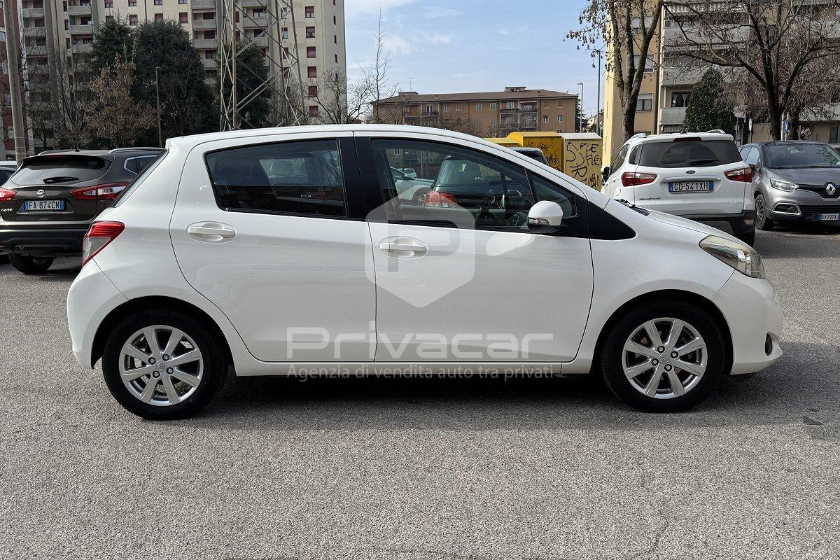 TOYOTA Yaris 1.3 5 porte Lounge