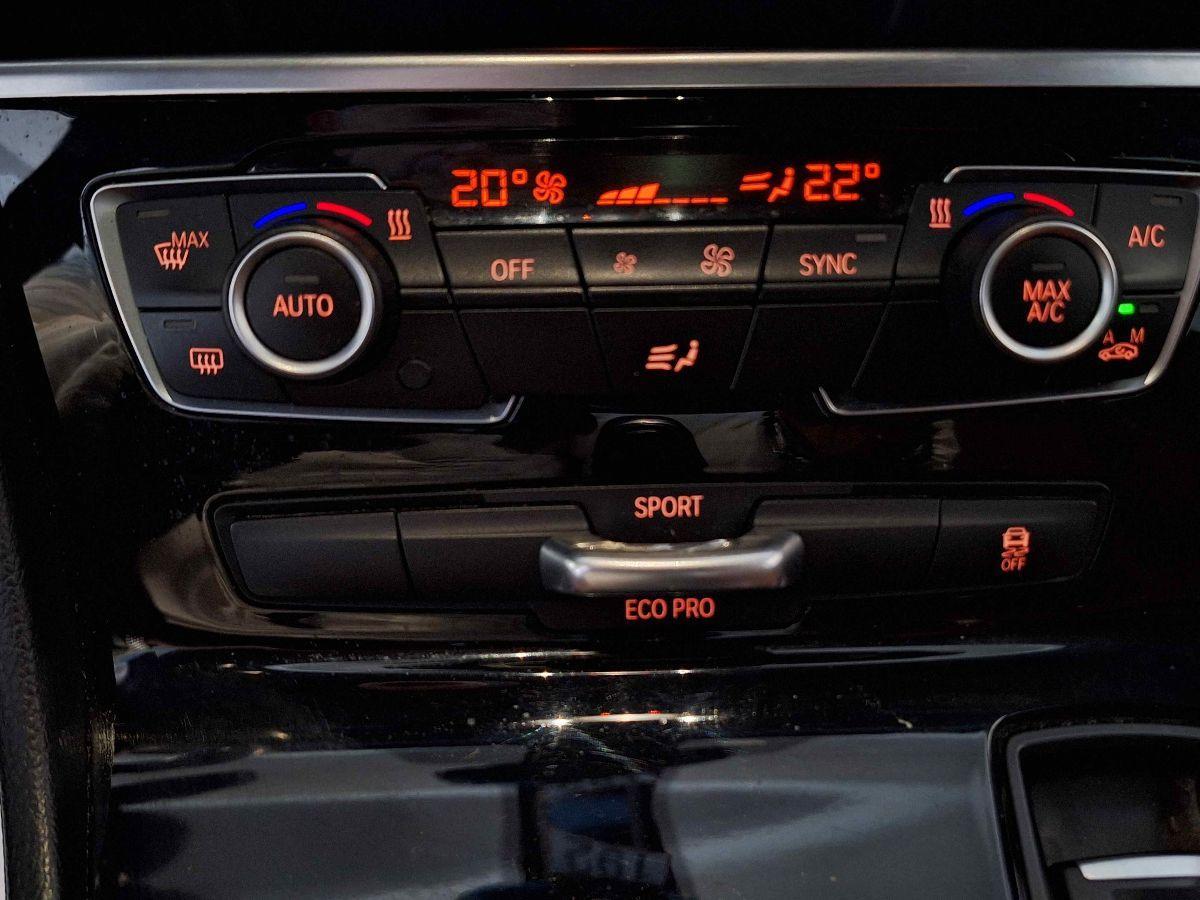 BMW 218d Active Tourer AUTOM - PELLE - VETRI SC - NAVIG - GARANZIA 24 MESI