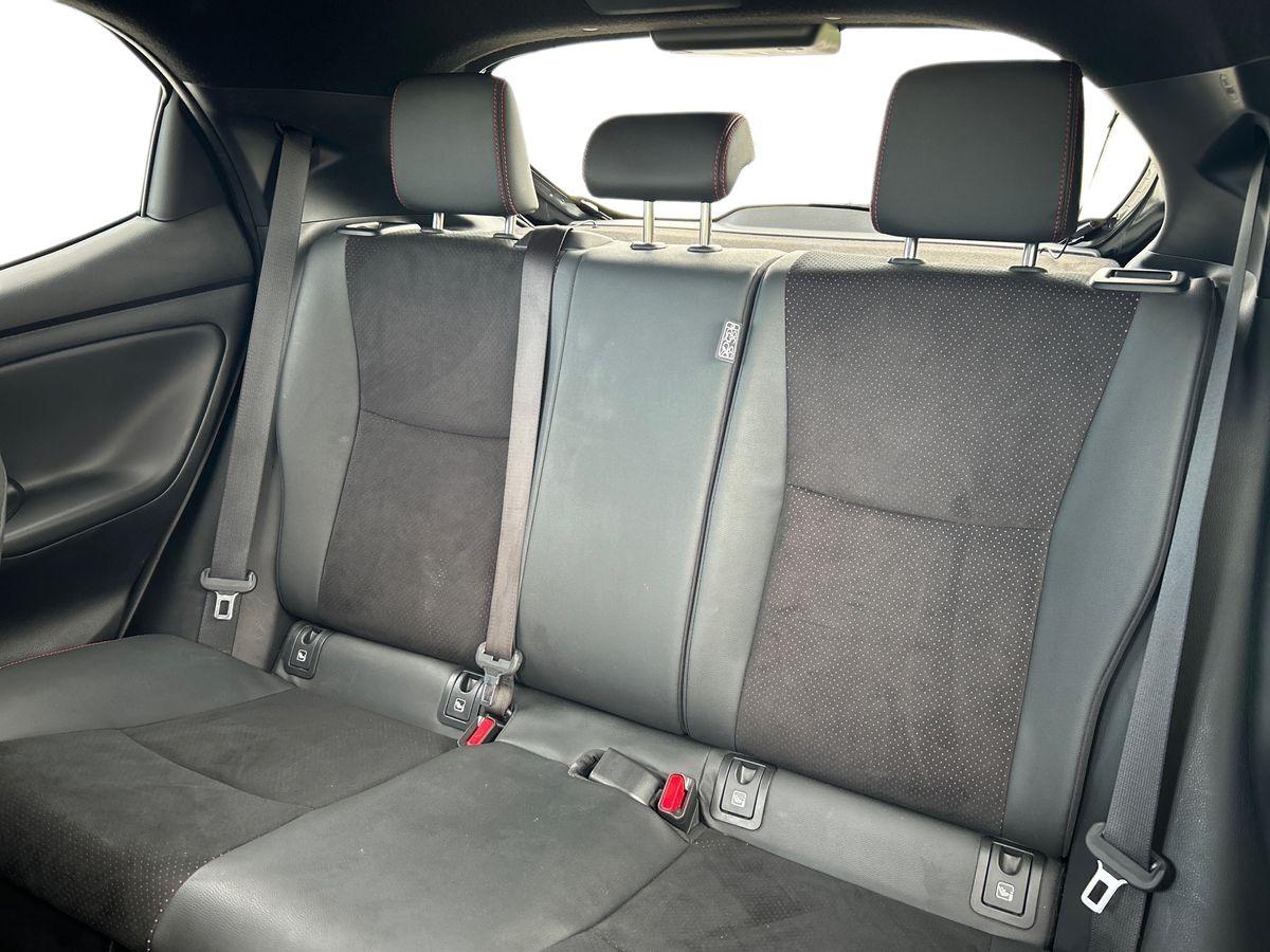 TOYOTA Yaris IV 2020 - Yaris 1.5h GR Sport