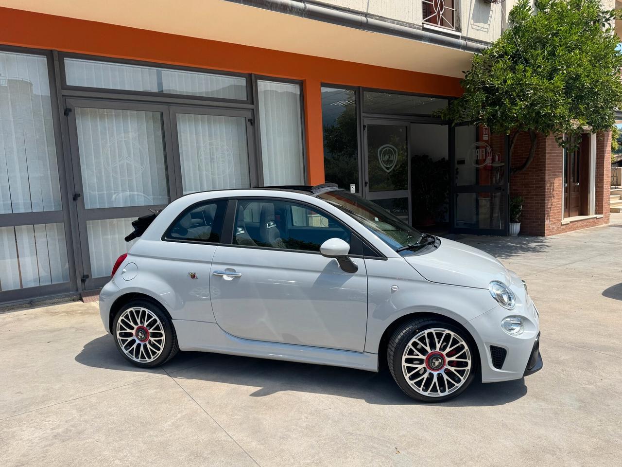 Abarth 595 C 1.4 Turbo T-Jet 145 CV