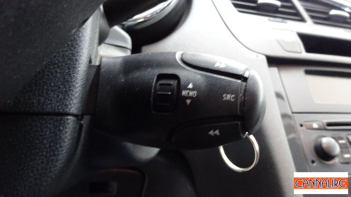 PEUGEOT - 5008 - 1.6 8V e-HDi 112CV S.&S. c.r. Fel.
