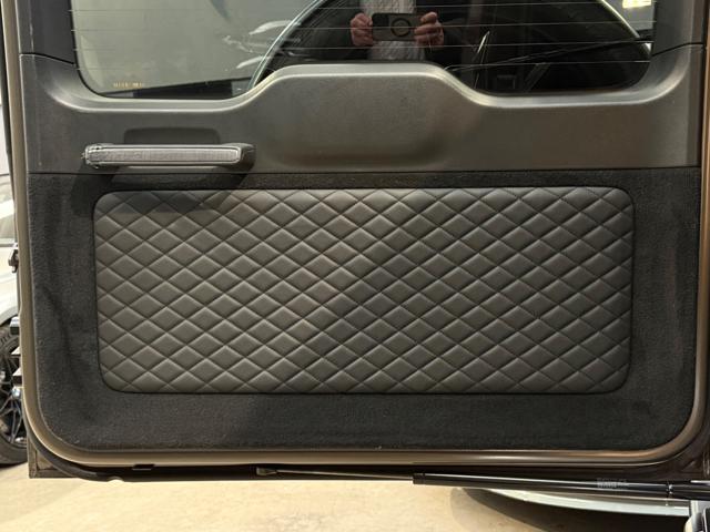 MERCEDES-BENZ G 500 S.W. Stronger Than Time Edition