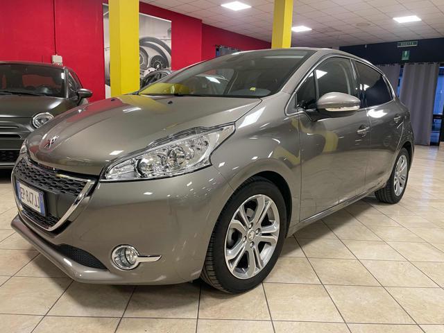PEUGEOT 208 1.6 8V e-HDi allure *navi/cruise/led/neo patent*