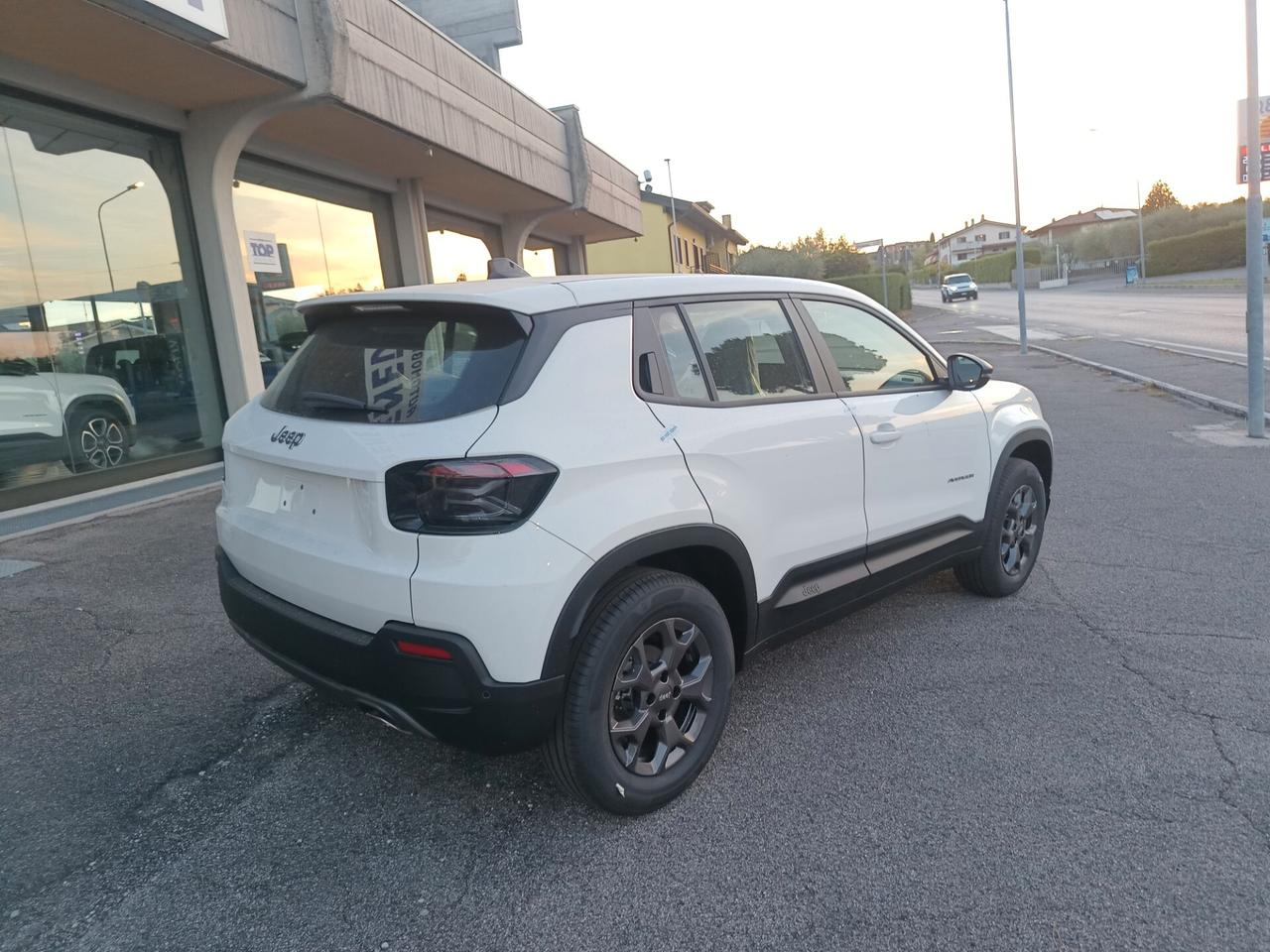 Jeep Avenger 1.2 Turbo 100 CV MHEV Longitude