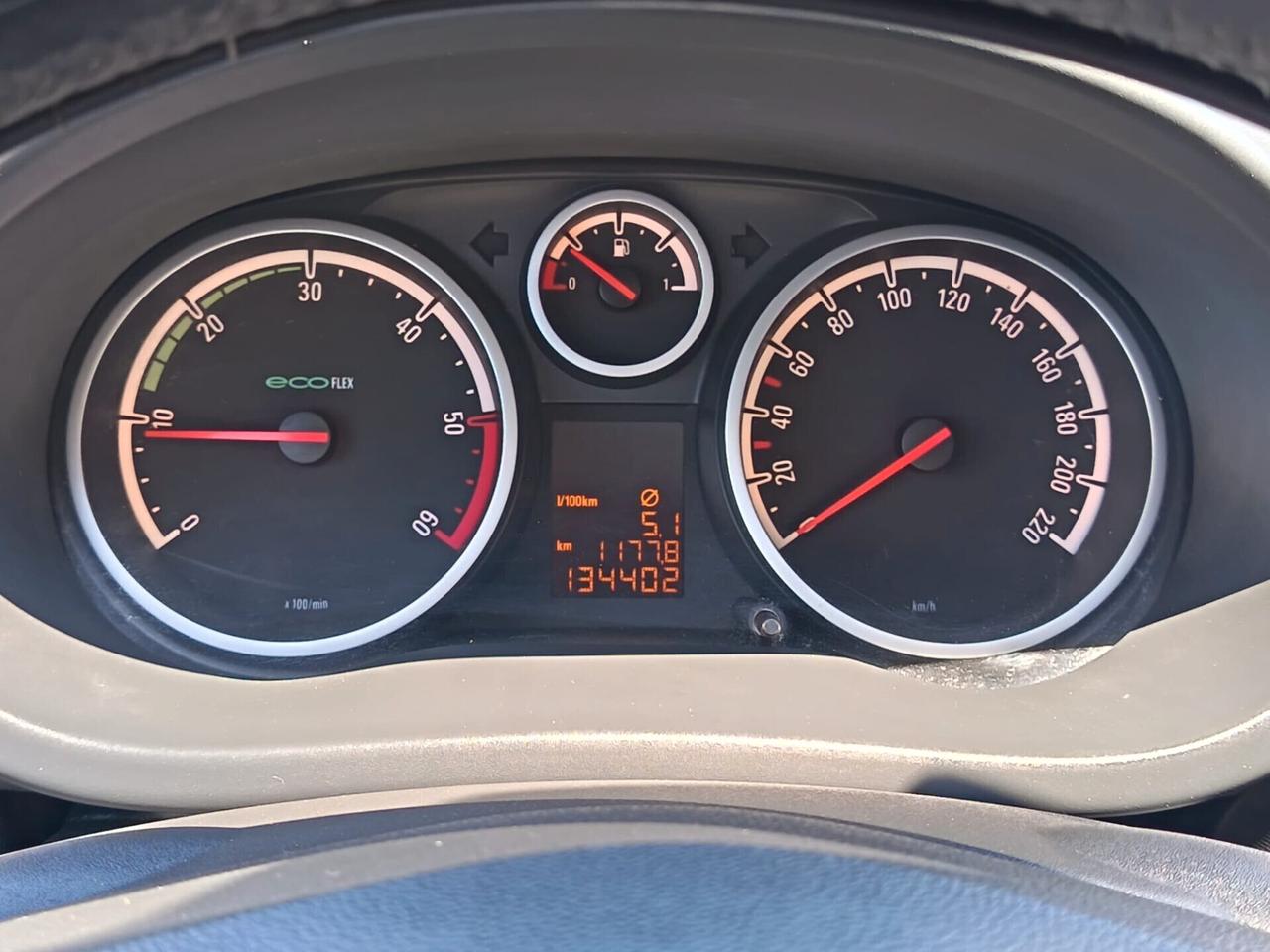 Opel Corsa 1.3 CDTI 75CV PORTABICI TETTO NEOPATENTATI