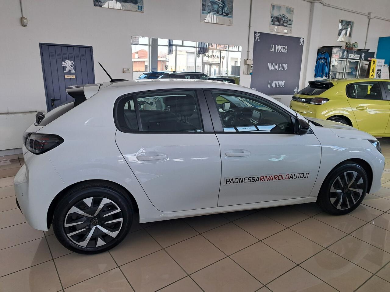 Peugeot 208 STYLE 75 CV NEOPATENTATI NESSUN OBBLIGO FINANZIARIO !!