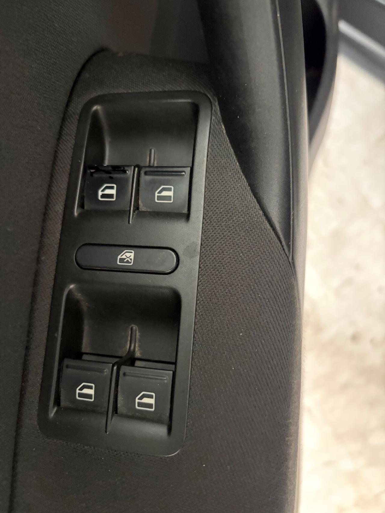 VOLKSWAGEN POLO 1.4 5 PORTE HIGHLINE