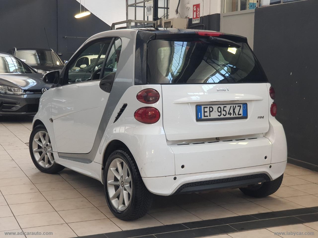 SMART fortwo 1000 52 kW MHD coupé