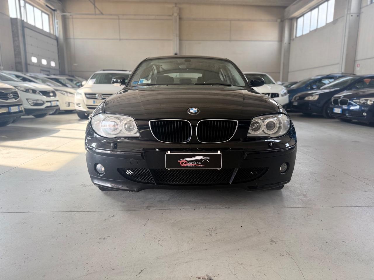 Bmw 118 118d cat 5 porte Attiva NEOPATENTATI