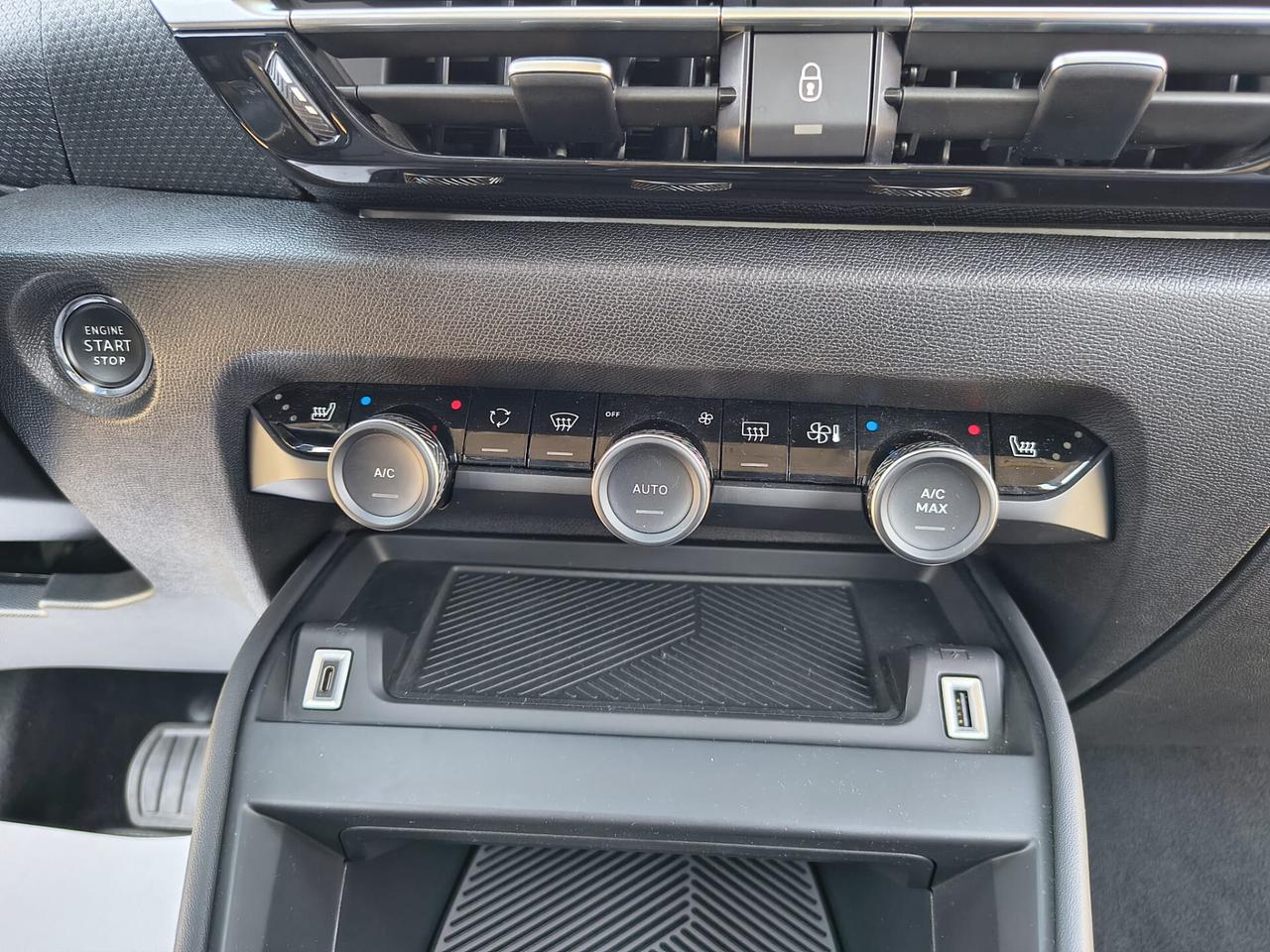 Citroen C4 1.5 BlueHDi 130cv *CAMBIO AUTOMATICO* EAT8 Shine