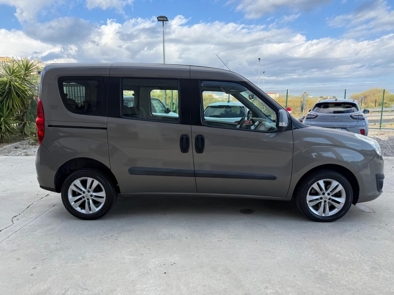 Opel Combo 1.6 CDTi 105CV Cosmo