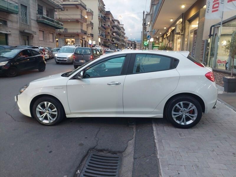Alfa Romeo Giulietta 1.6 JTDm-2 105 CV Exclusive