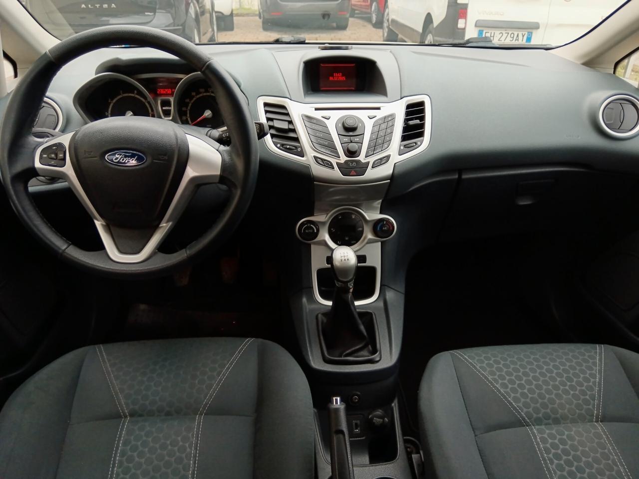 Ford Fiesta 1.4 5 porte Bz.- GPL Titanium