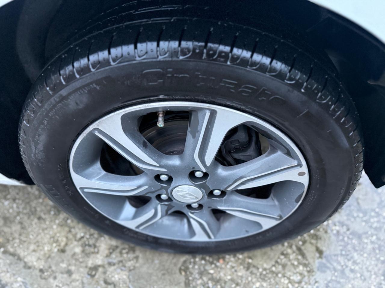 Hyundai iX20 1.6 CRDI FULL TETTO APRIBILE NEOPATENTATI