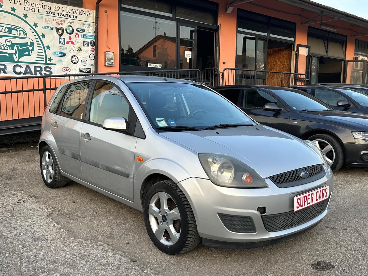 Ford Fiesta 1.2BENZINA 80CV Ghia NEOPATENTATI