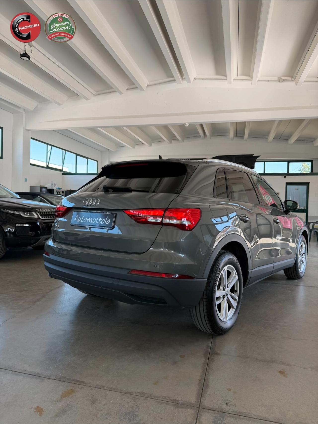 Audi Q3 35 TDI S tronic Business