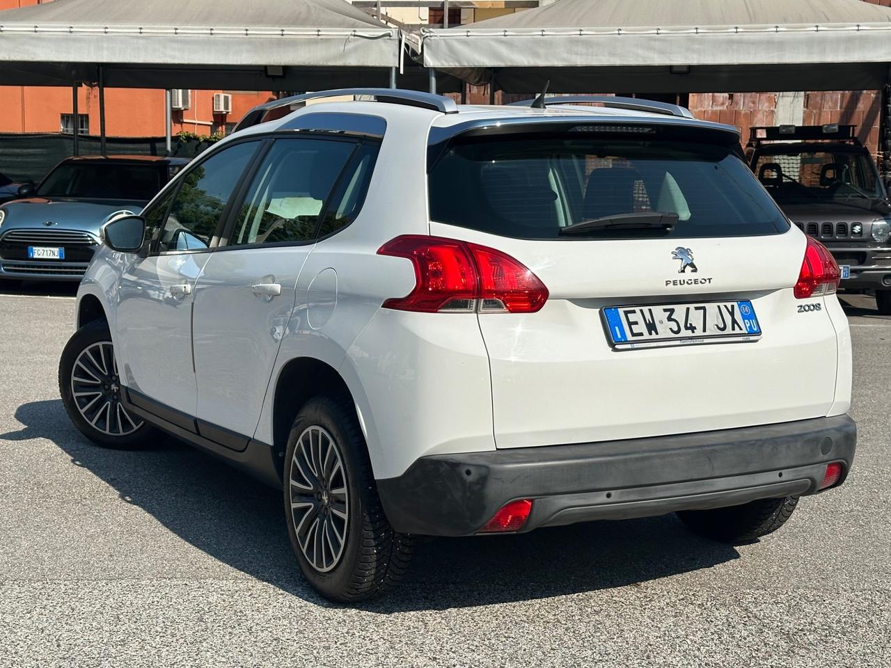 Peugeot 2008 PureTech 82 Allure