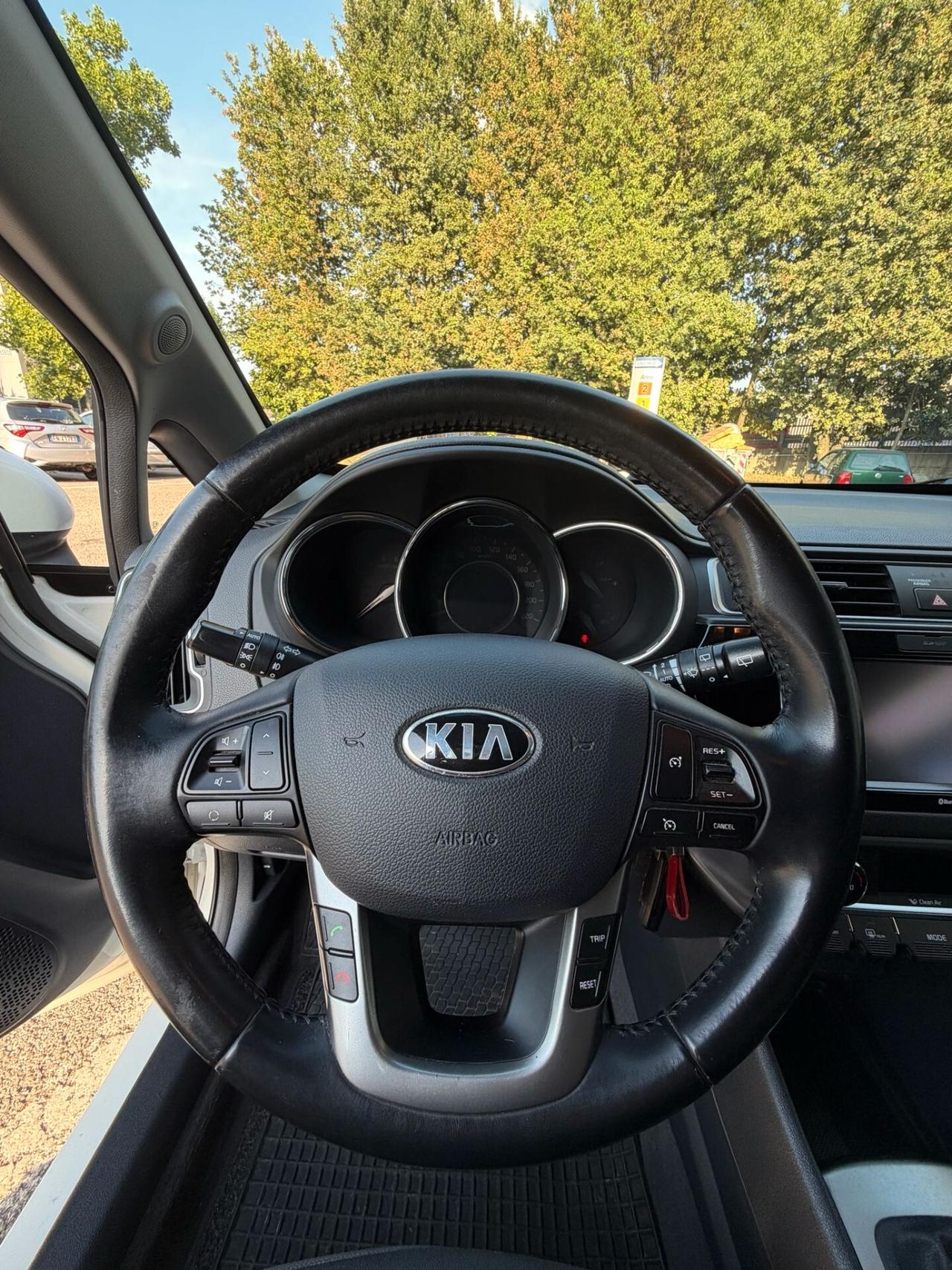 Kia Rio 1.1 CRDi 5p. Cool