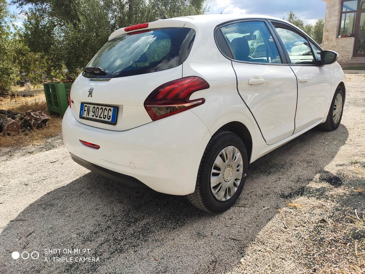 Peugeot 208 PureTech 82 5p. GPL Active