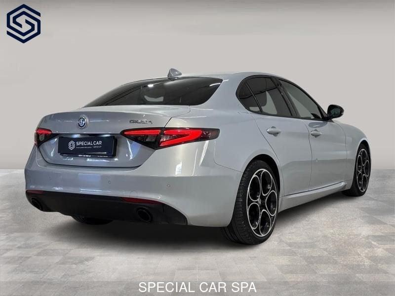 Alfa Romeo Giulia 2.2 t Competizione 160cv auto